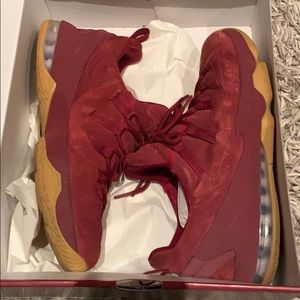 Lebron 13 Low Premiums